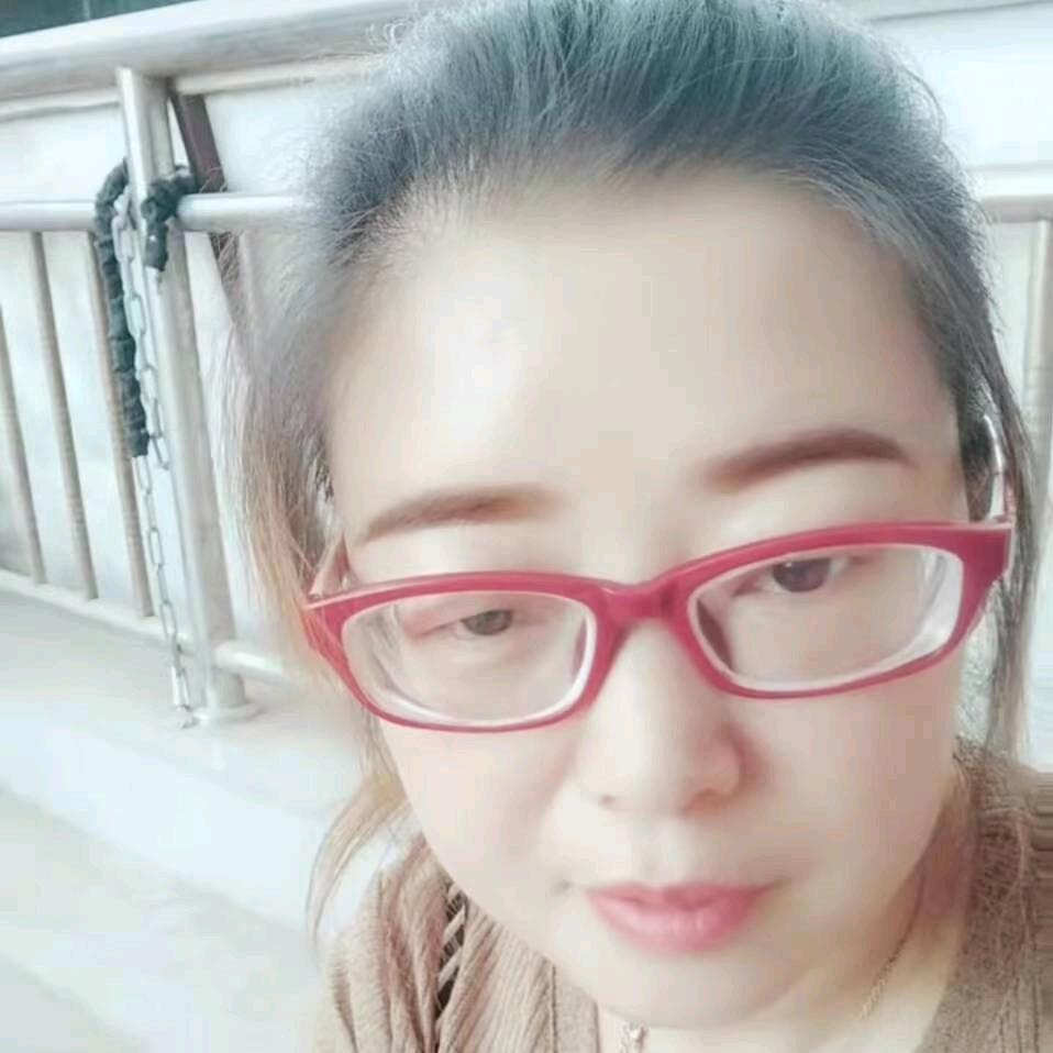 小眼睛姐的日常