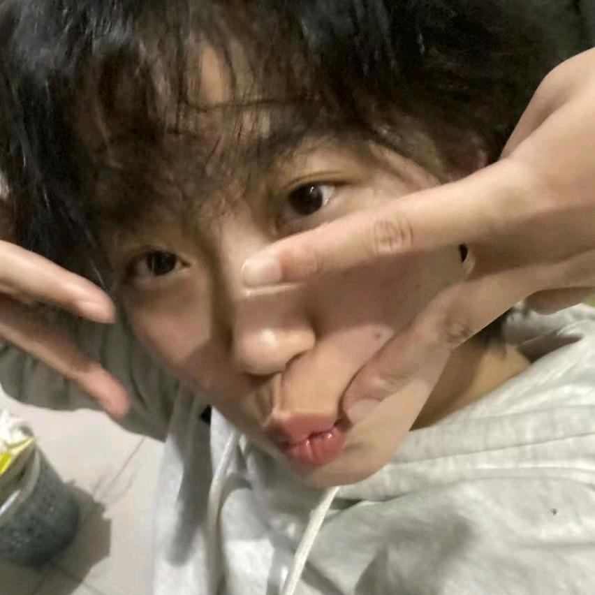 栀子G.（见过鹿晗版）