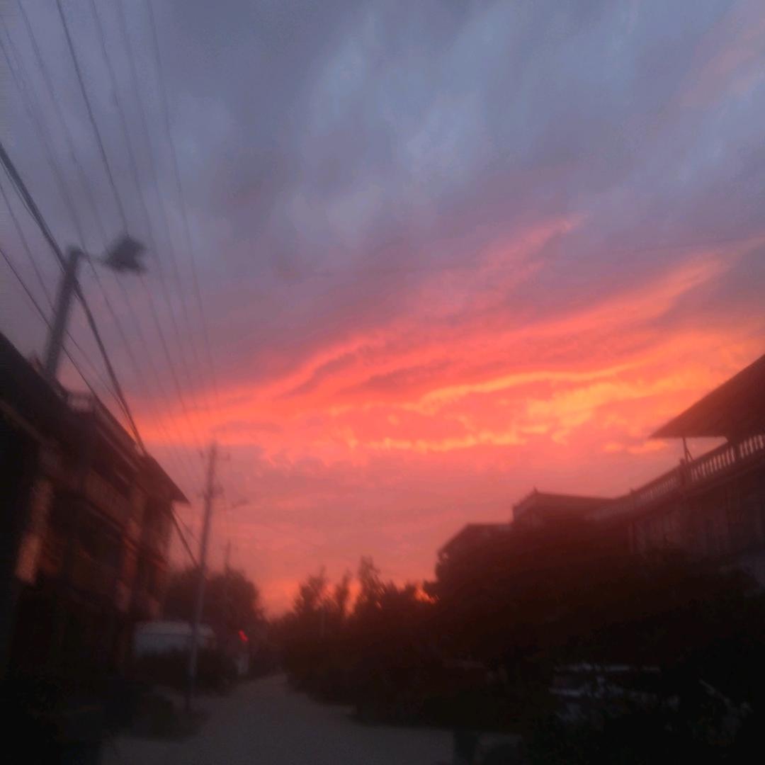 日落山洛