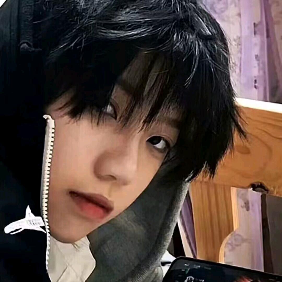 小凌同学