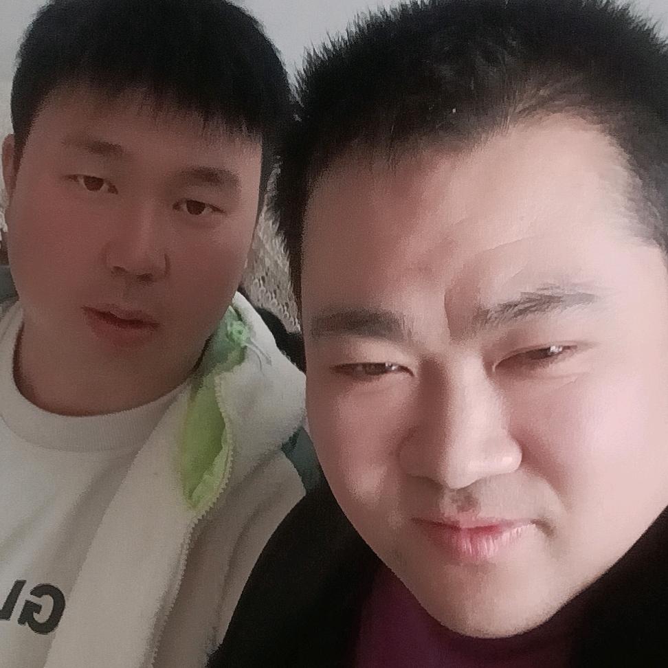 微笑的帅哥