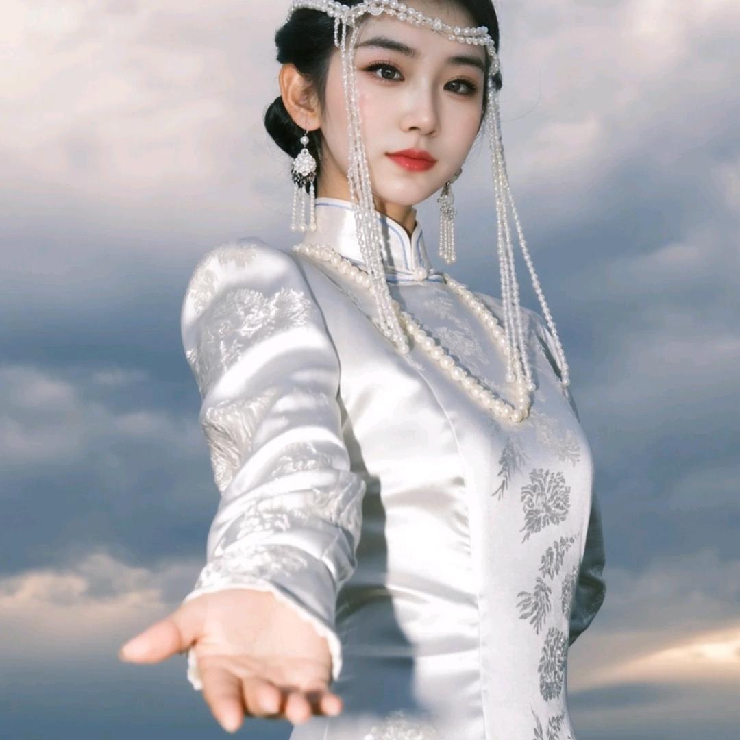 李小妮