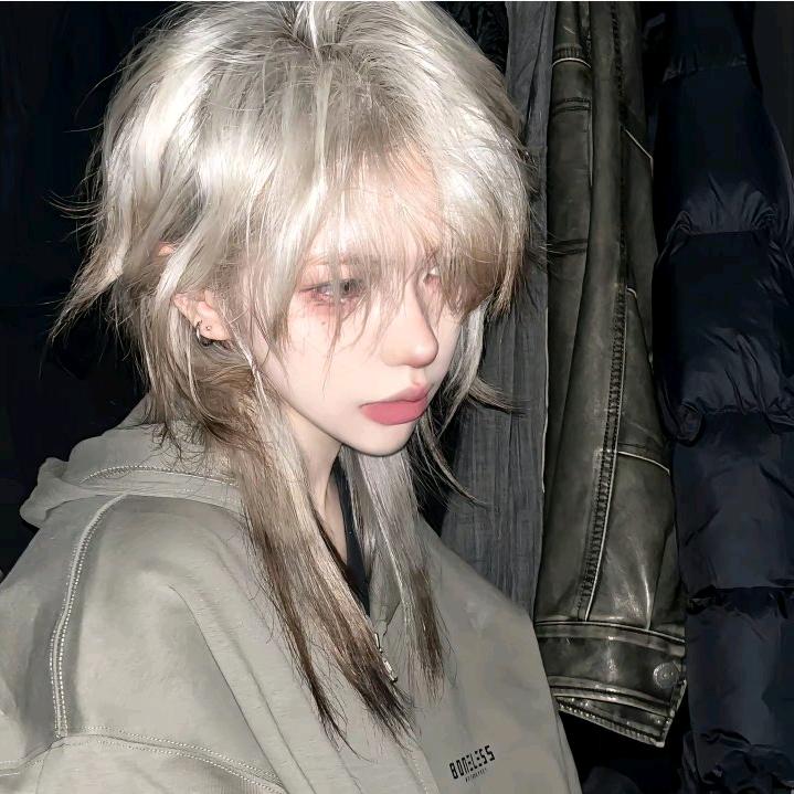 宋未尘.