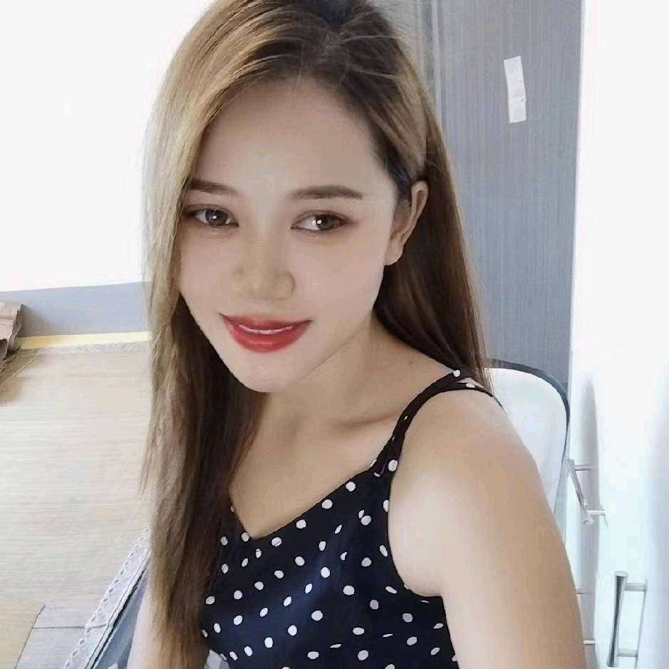 爱跳舞的小月