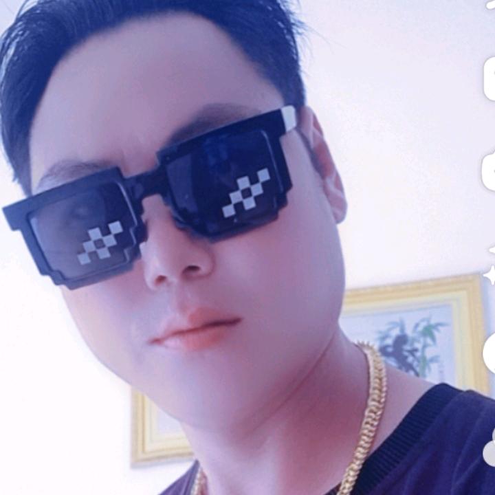 熟悉的陌生人(<龍>)，