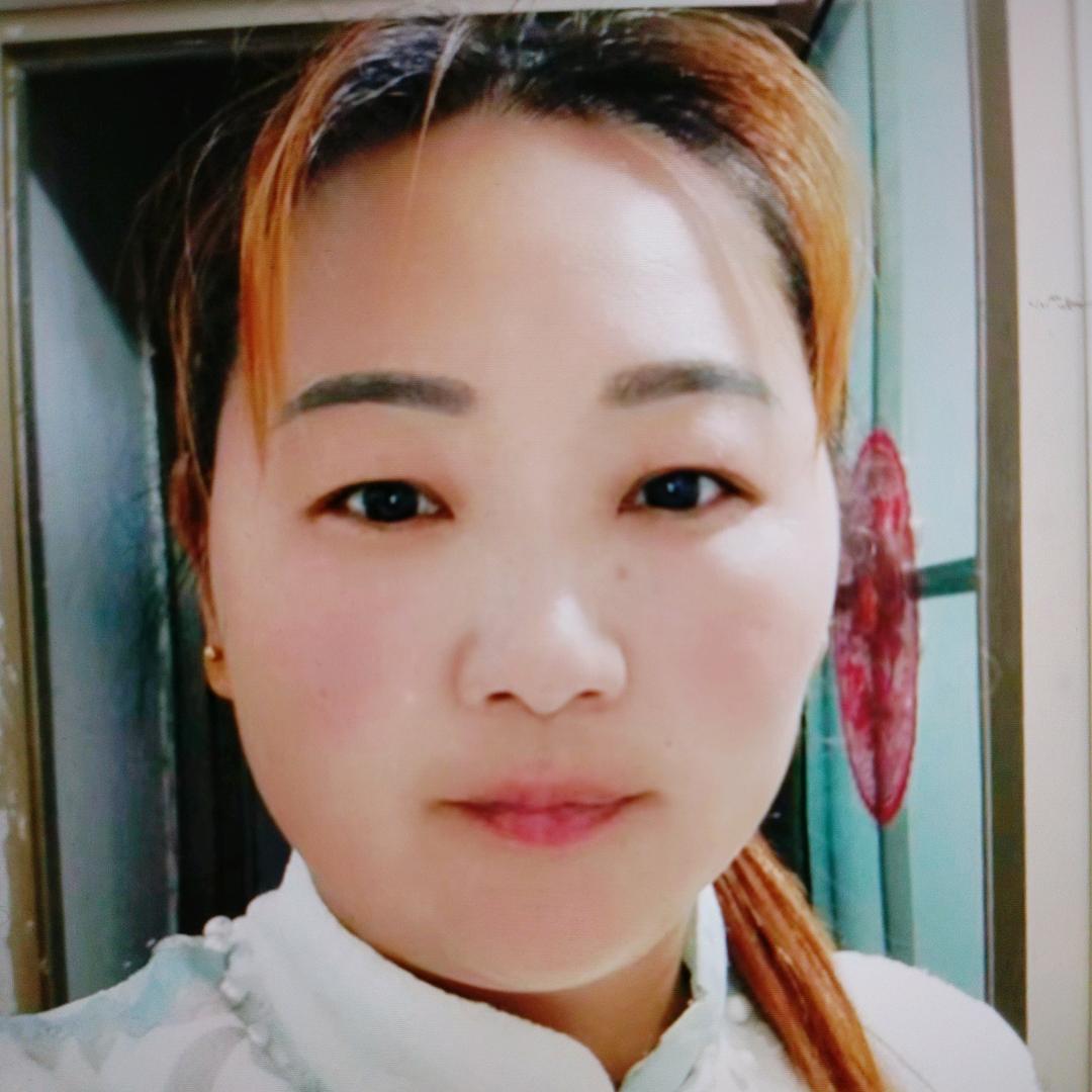 李新看