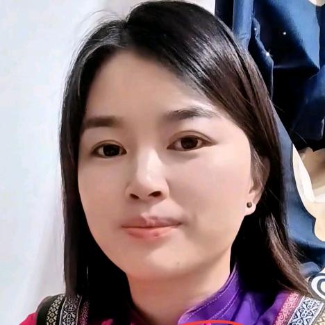 莉莉（单身漂泊）.🌹