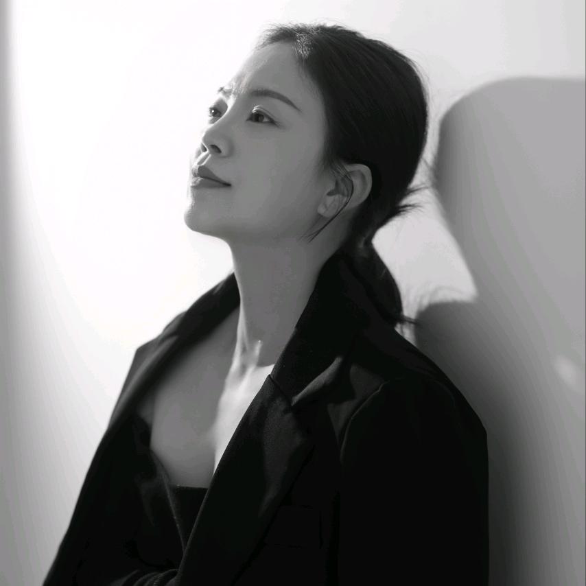 (*^ω^*)岁月ℛ吴痕ฅ^._.^ฅ