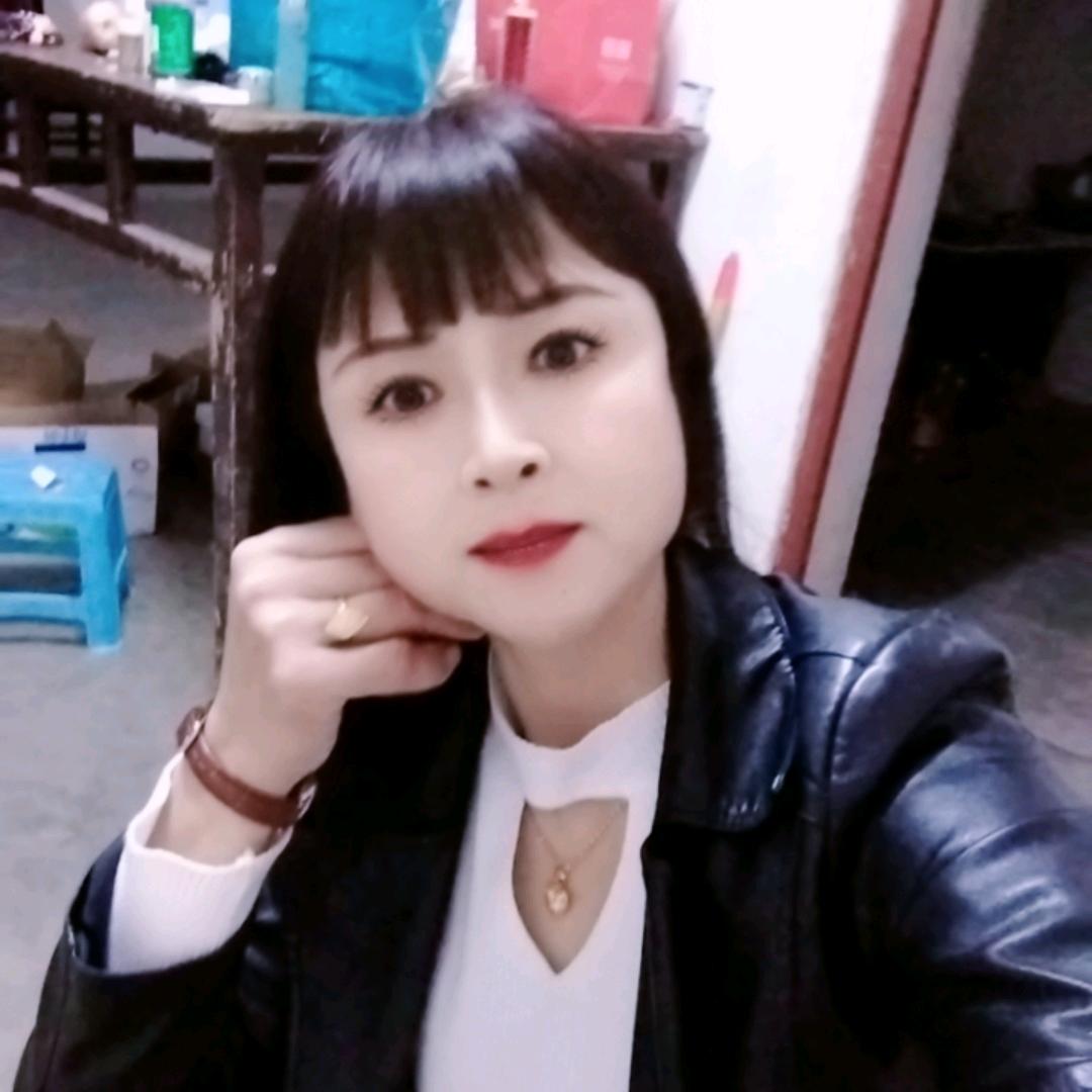 岩姐，单身