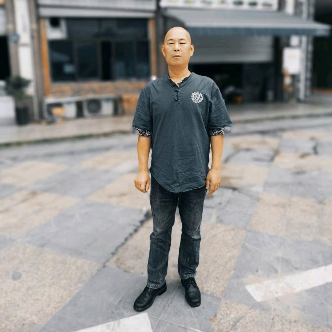 刘绪章🎵🎤🎤🎵每天下午2点开播