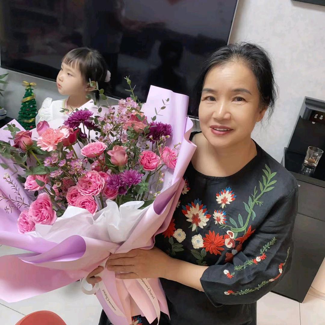 小糖糖姥姥
