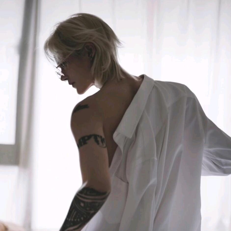 戏白羊