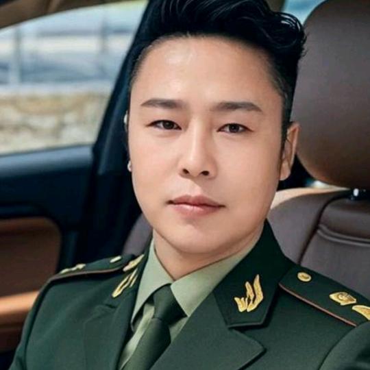 坤哥，  爱钓鱼！！！