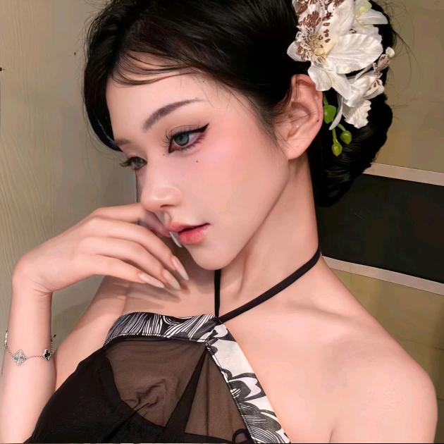 emo徐小猫.
