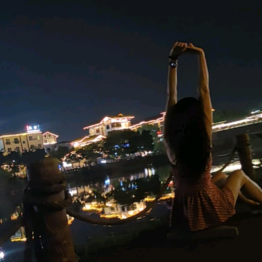 白不了的任小妞（蜕变中）