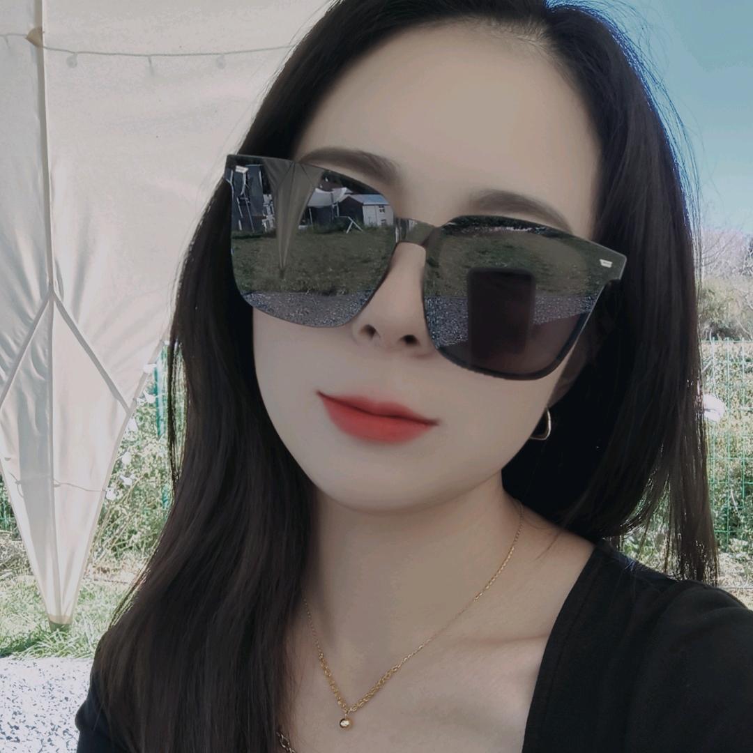 鸿明新能源物流—忆薇