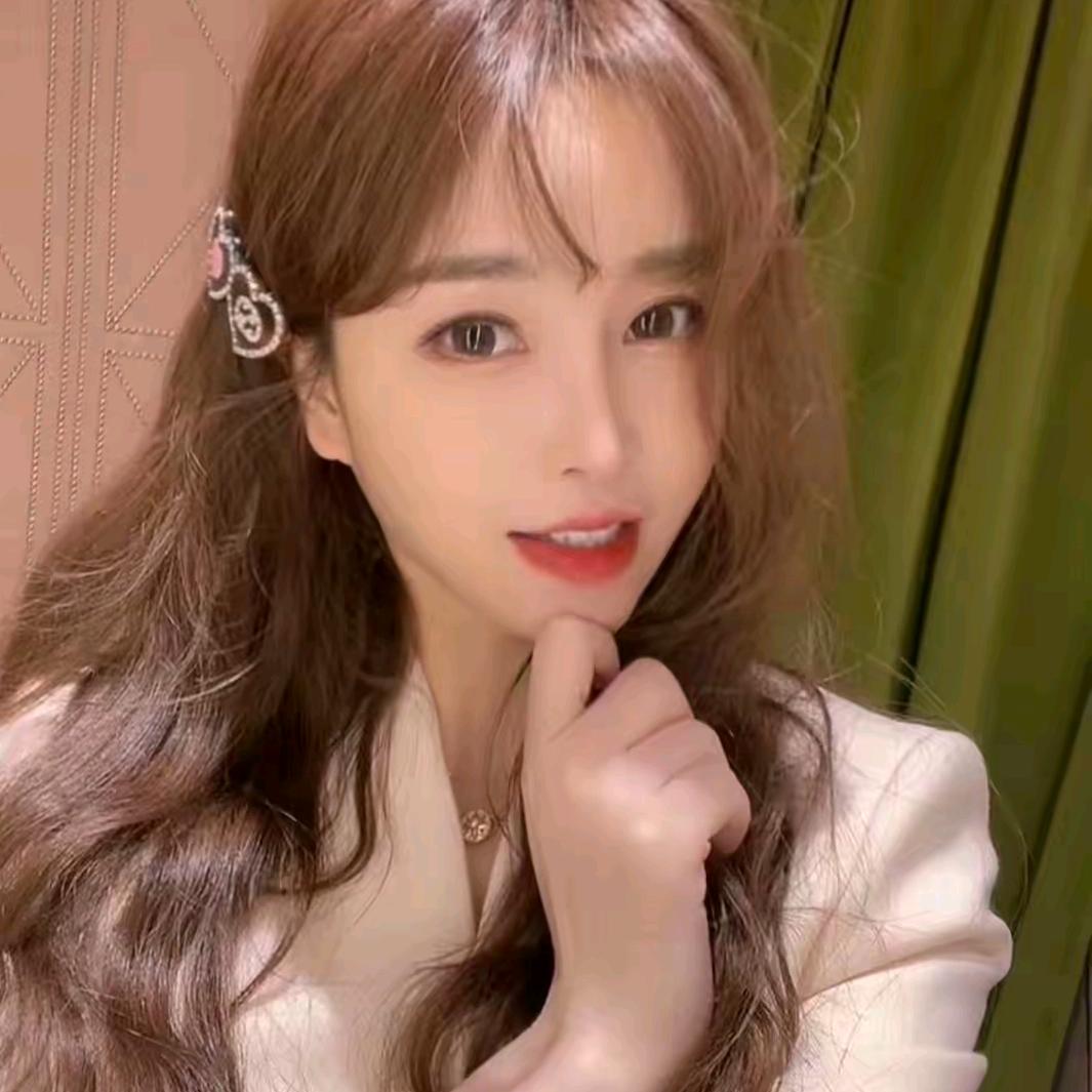 游鹿鹿（爆款穿搭）