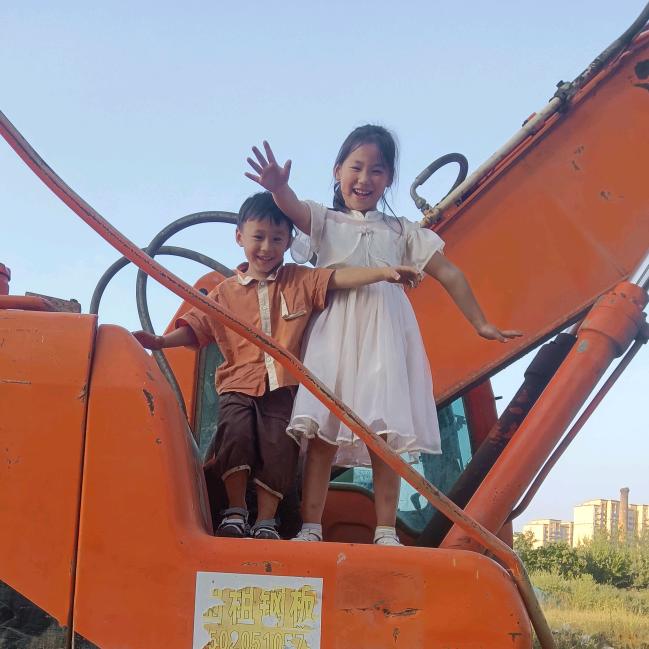 儿孙满堂开心快乐每一天