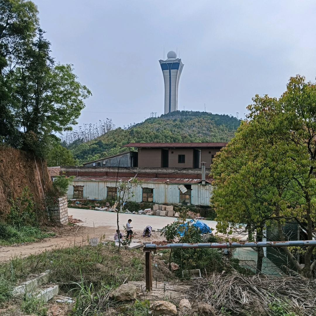 有需要吊顶的可以联系   石膏板，铝扣板