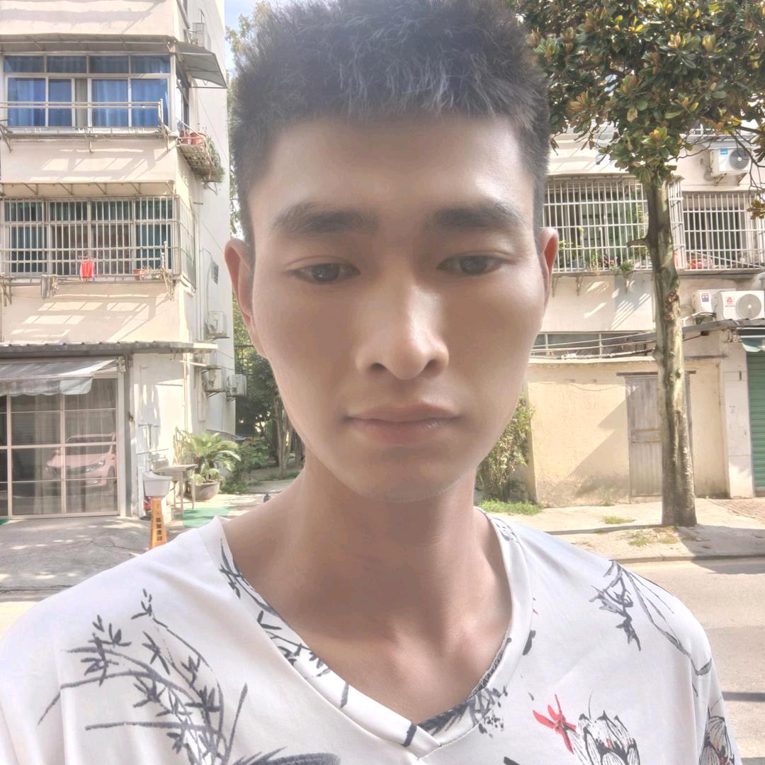 你到底爱着谁？哪里需要私人司机吗？