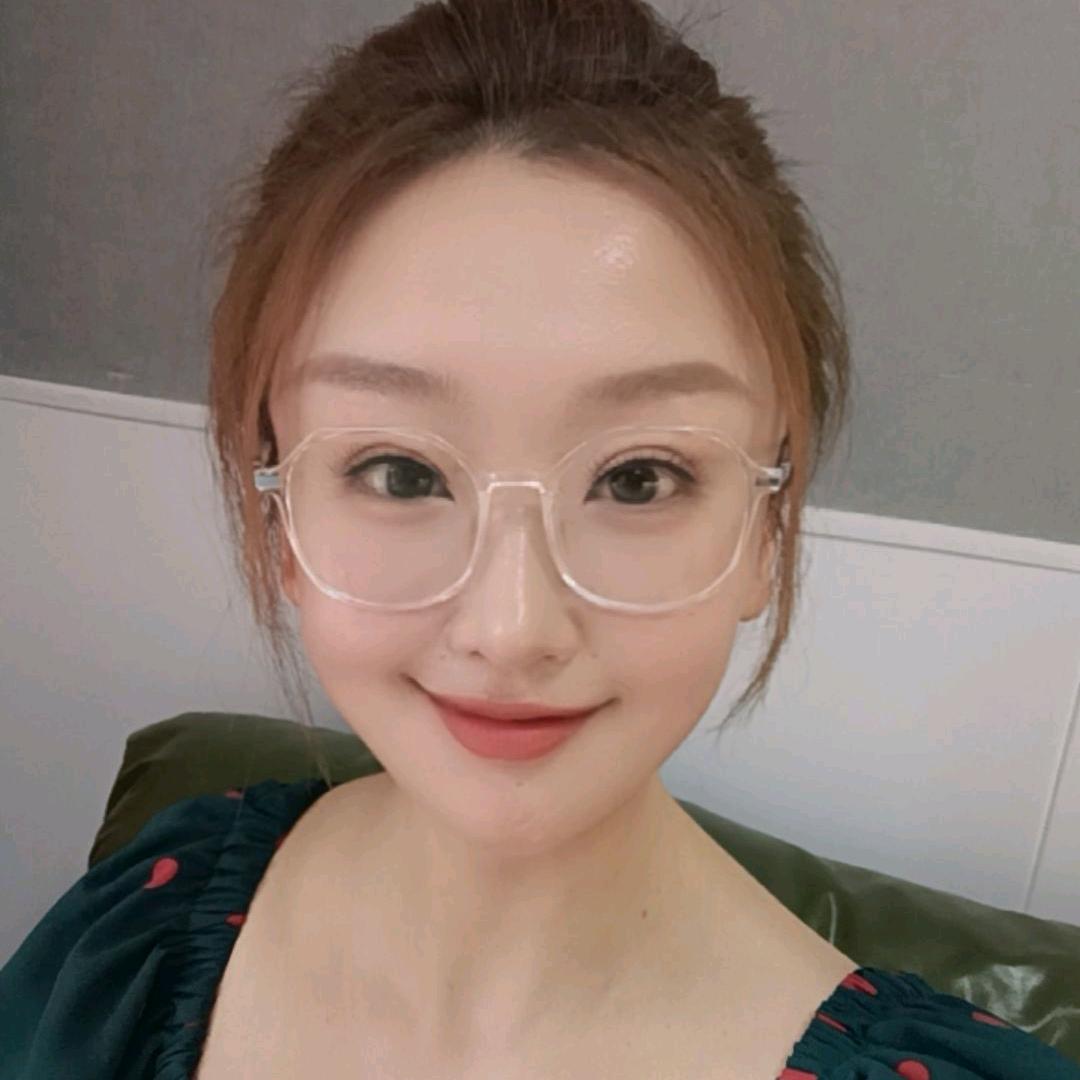 眼睛妹妹金蕾蕾🌸🌸