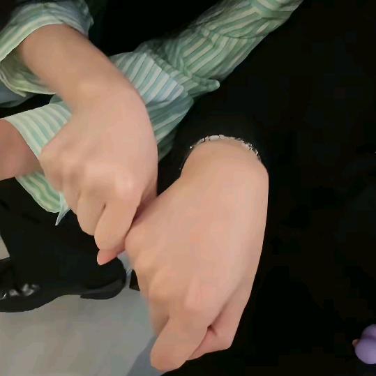 以孟为马O(∩_∩)O7♥唯粉