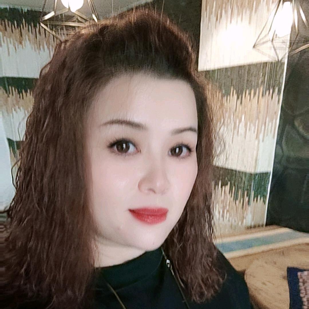 鸿鑫智能穿戴商贸行