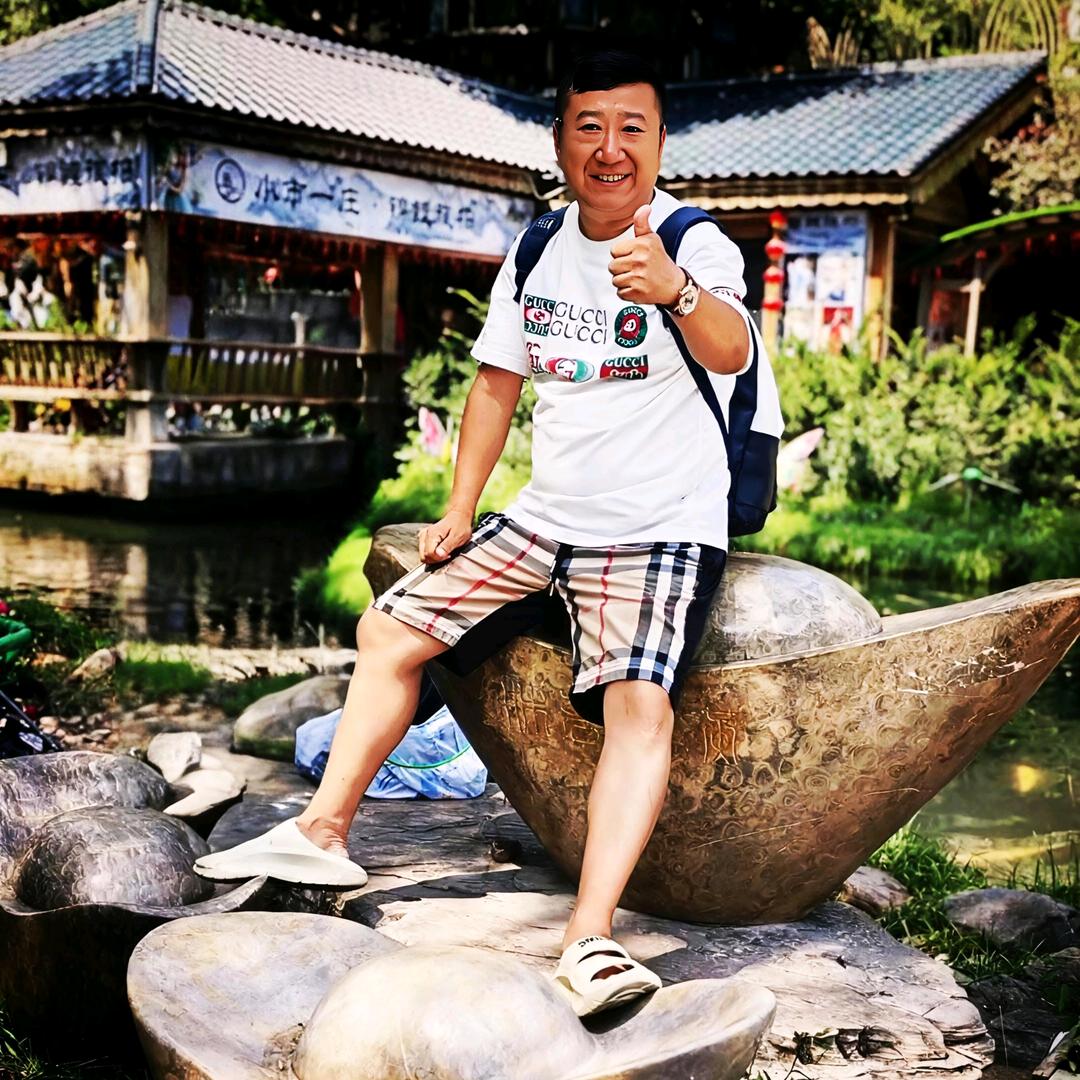 郑磊