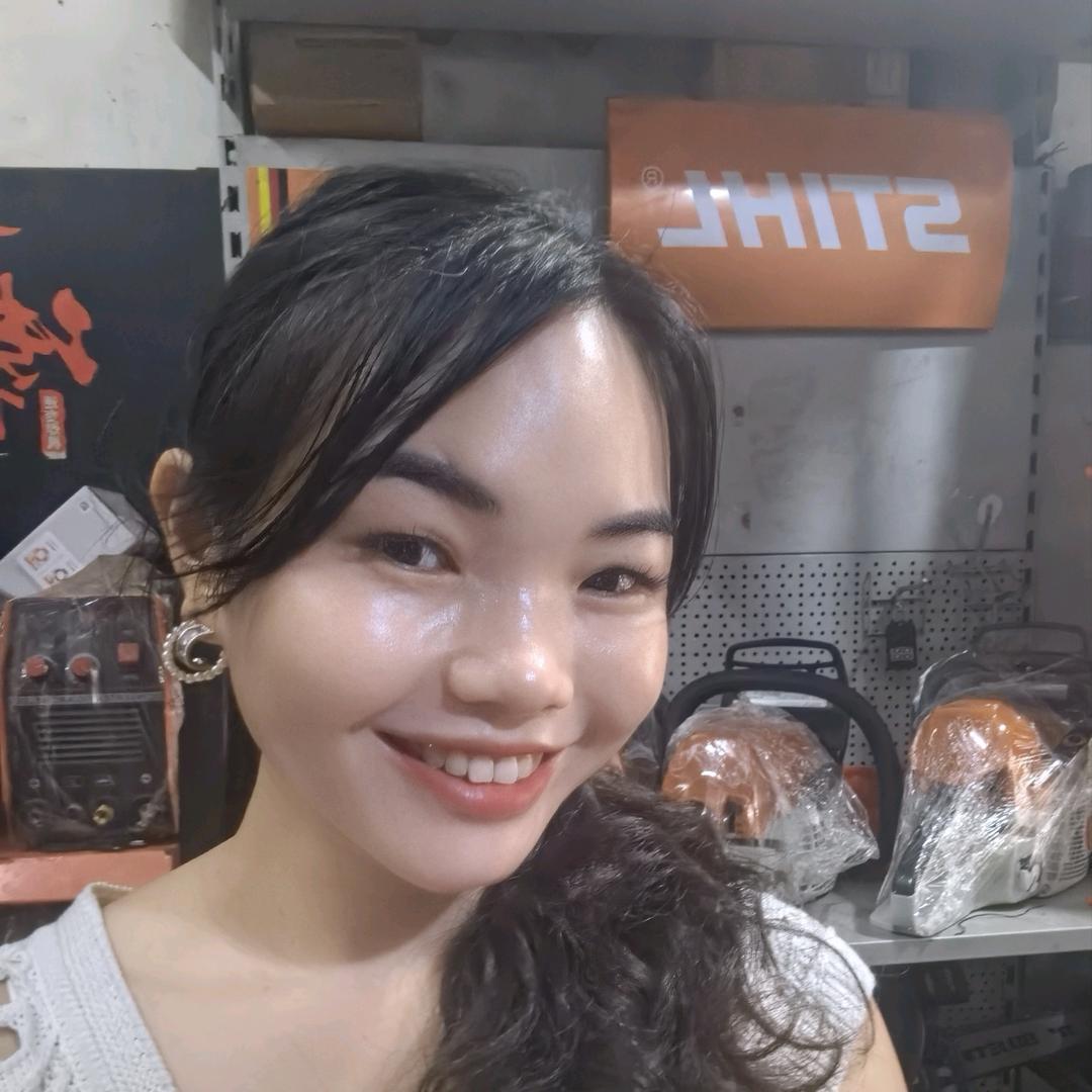 海南屯昌粮丰农机≈老车站老板娘
