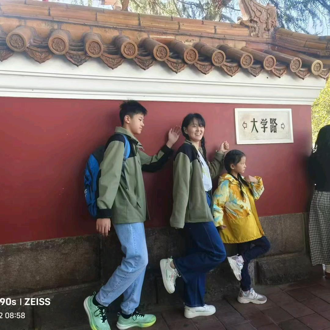 一颗痣🤏🤏