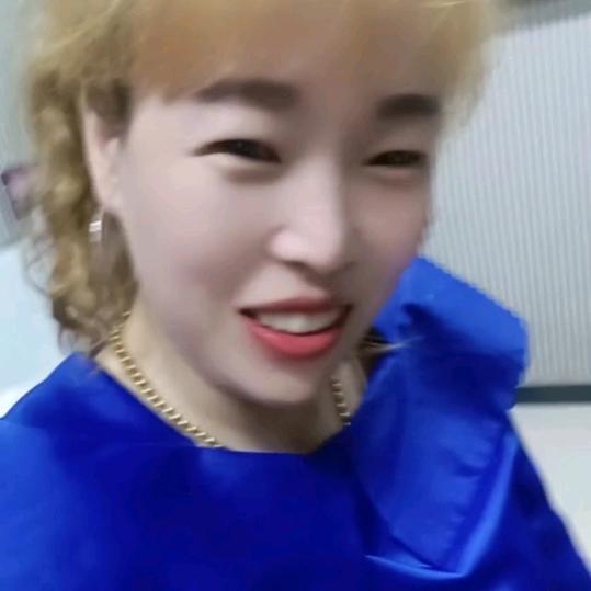 黄芳美发官方号