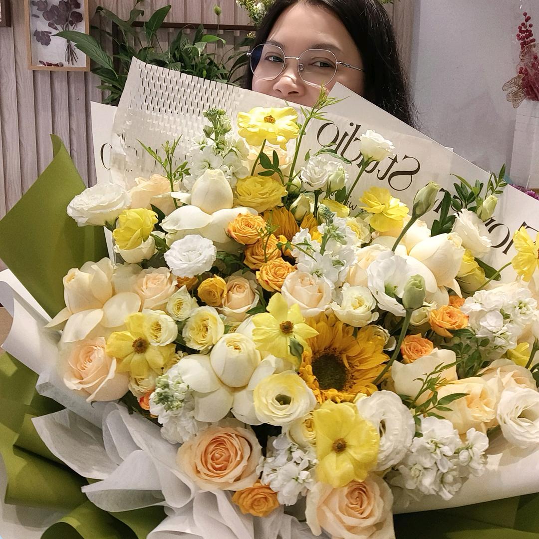 武胜县沿口花客鲜花店