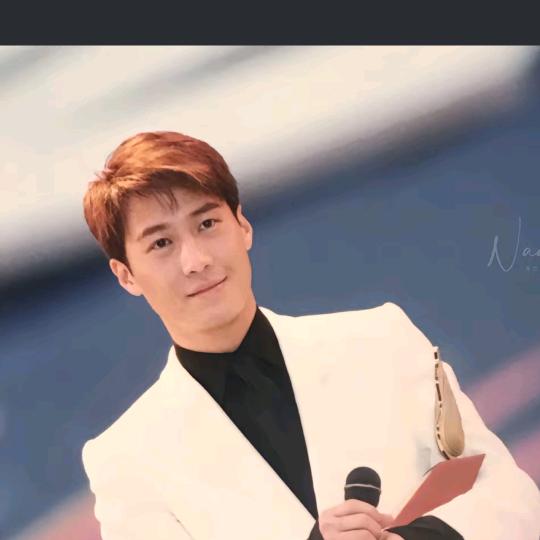 被上天眷顾的男孩