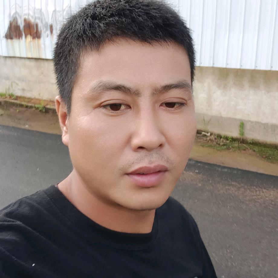 情感小明