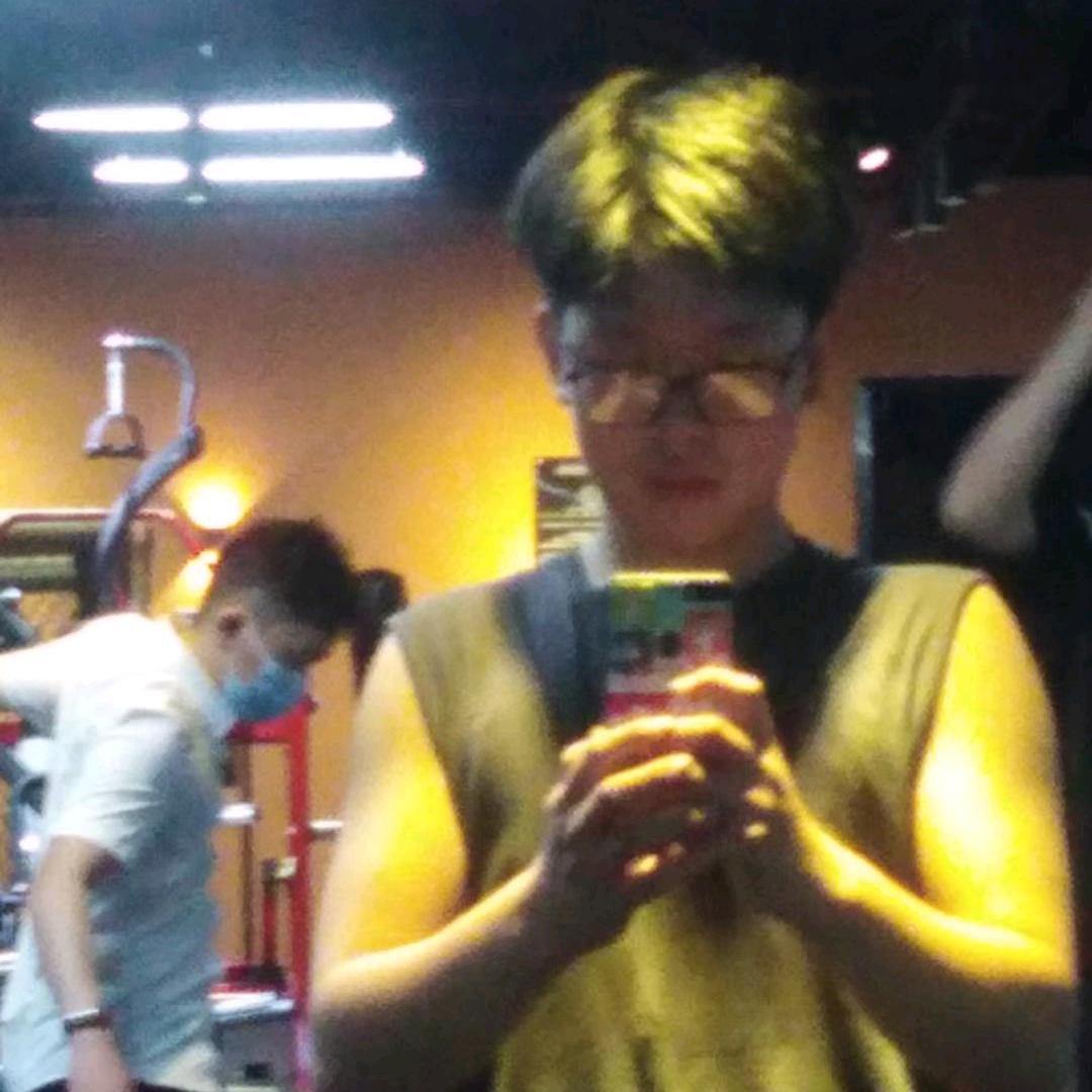 你们全是废物，只有我是强者