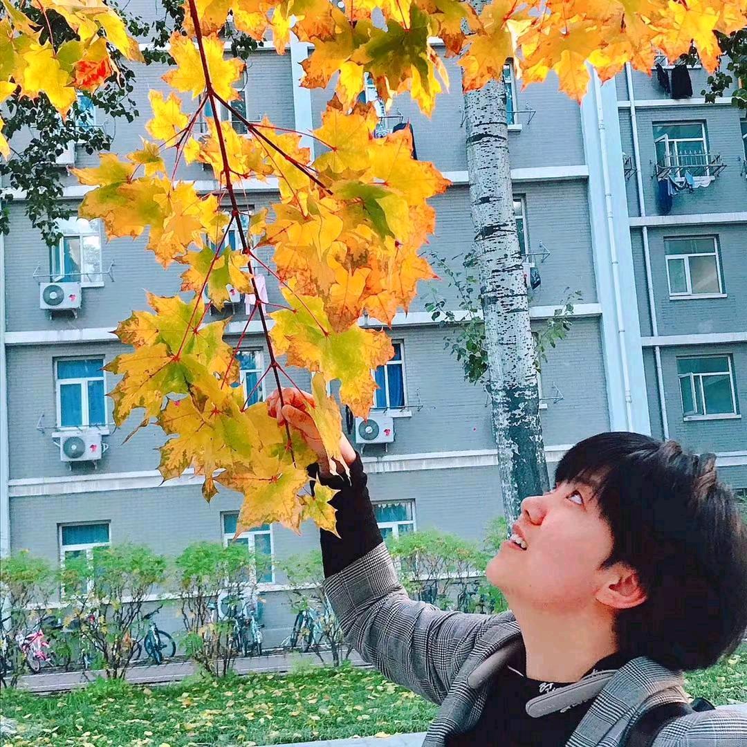 爱机车的小燕子