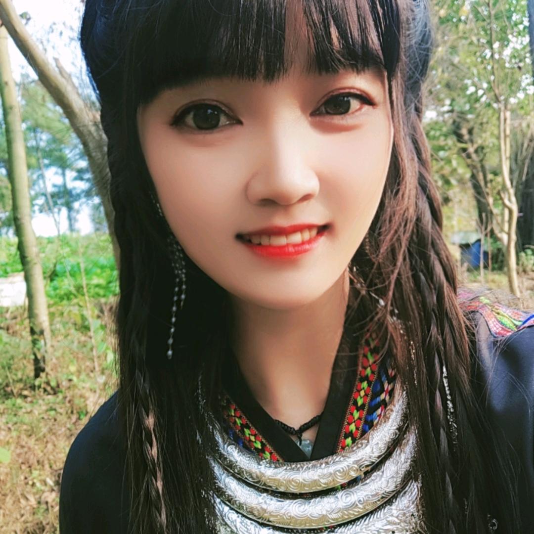 蓝冰玲