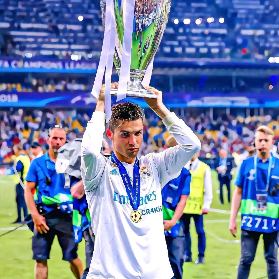 星光追忆者  长风破浪会有时，直挂云帆济