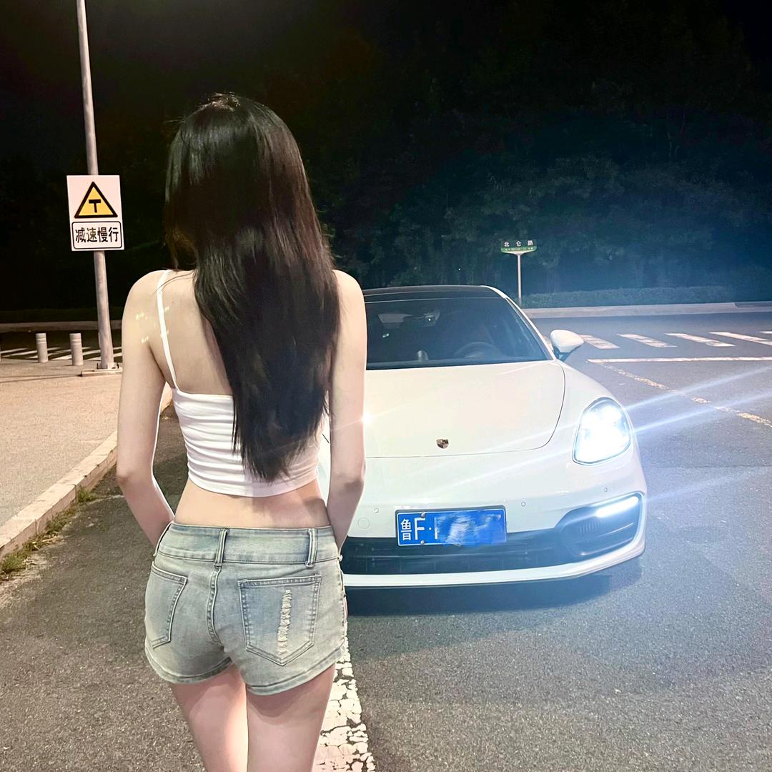嗬屋昂♡黄