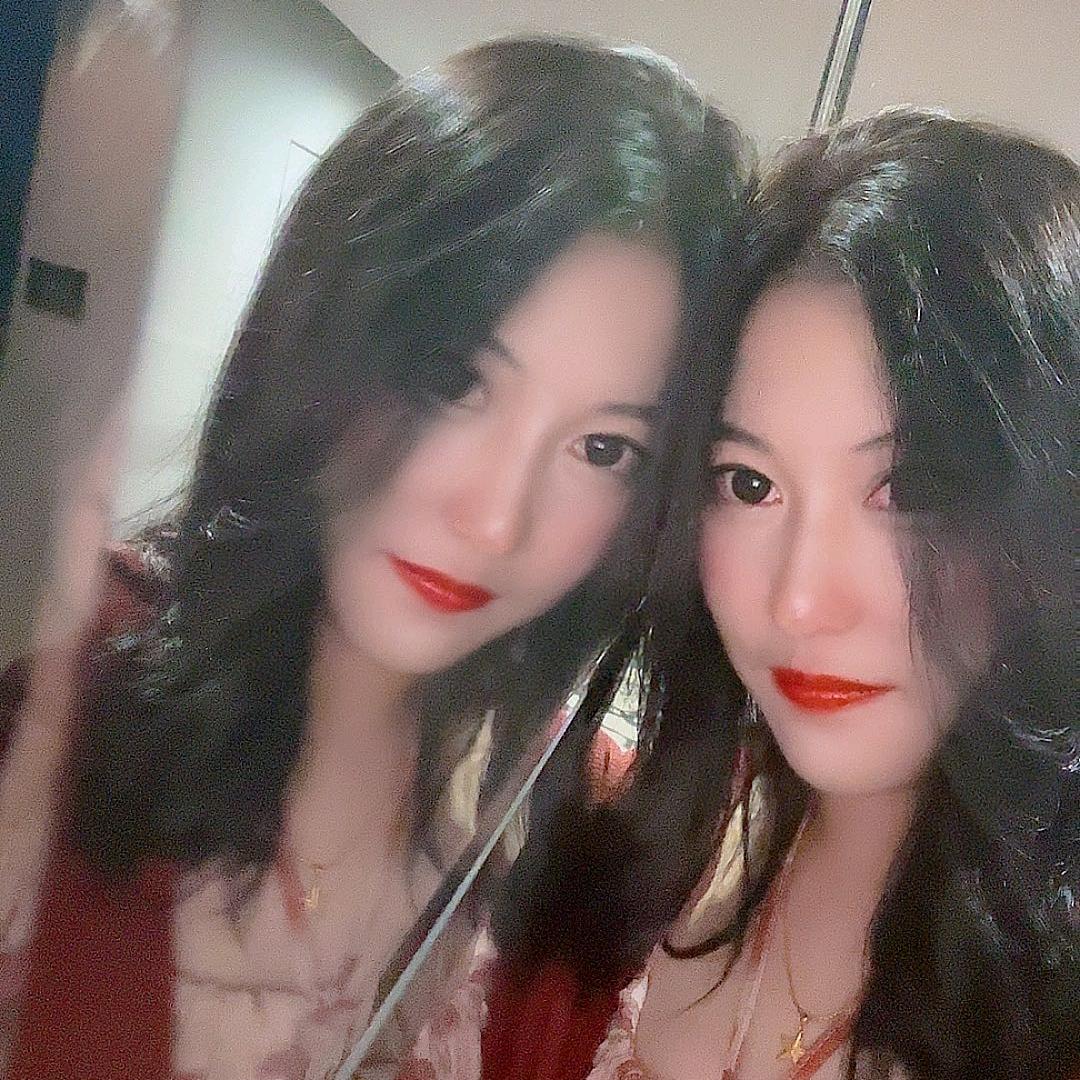 小萌妞~