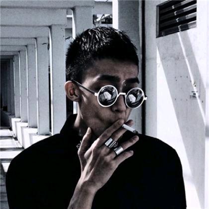 岁月无声🌻🌻