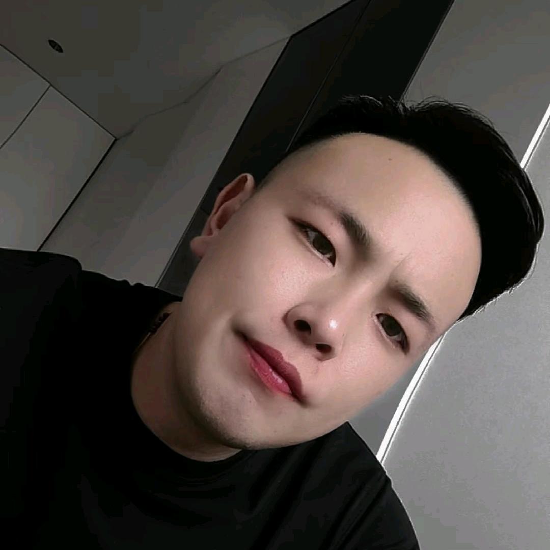 三 毛-