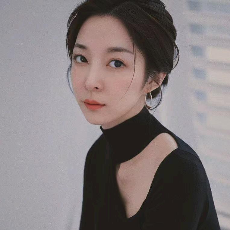 姜堰体育艺术职高荔枝老师