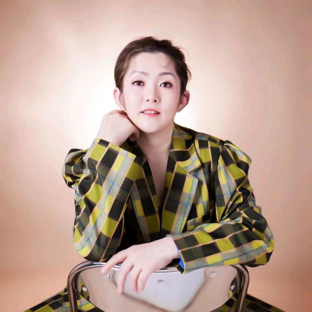 秘密  特妮