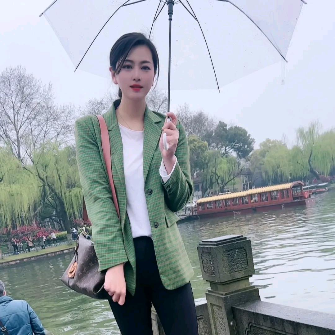 刘佳君