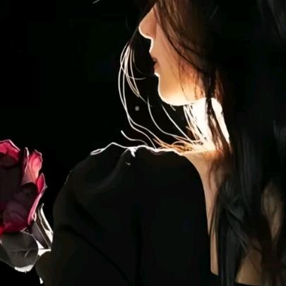 ˚𑁍ࠬ孤独ܓ的˚🌸꧀ᩚ影子࿐