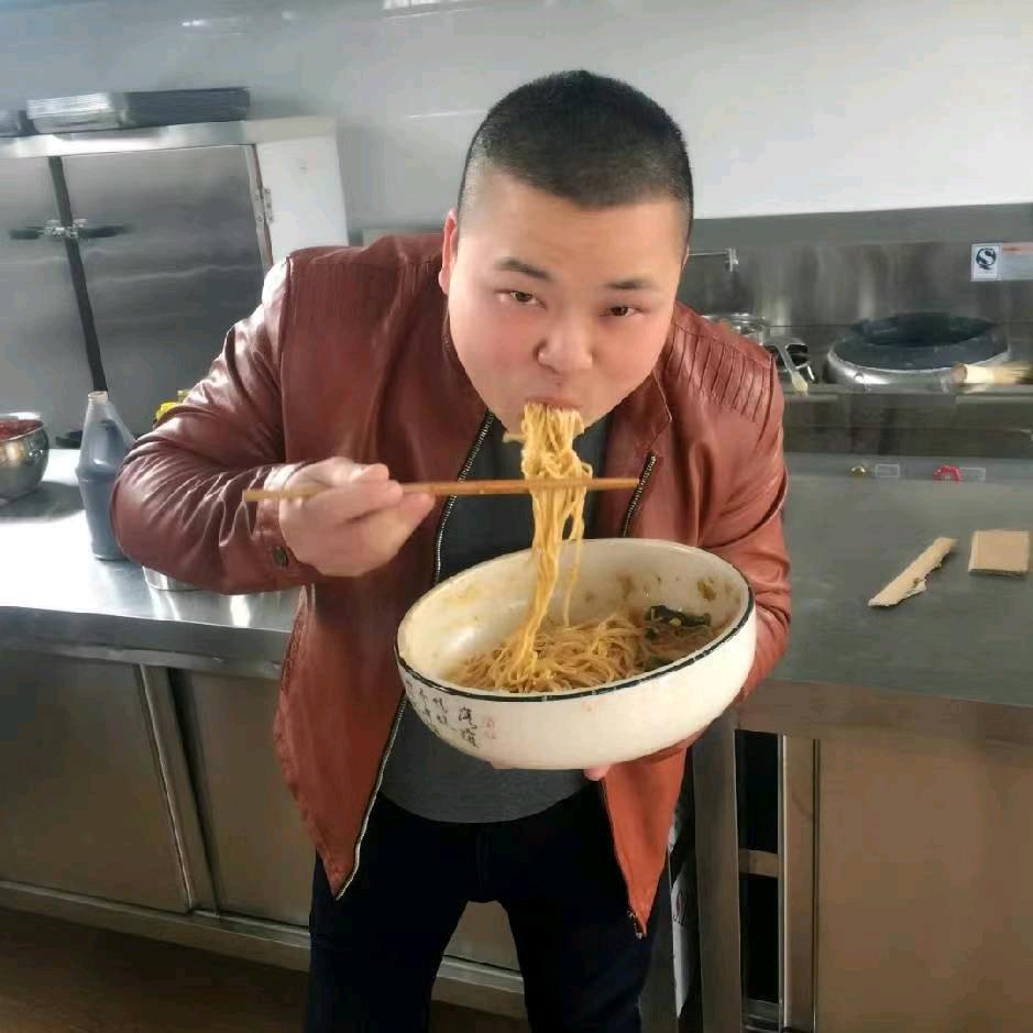 邓坚强