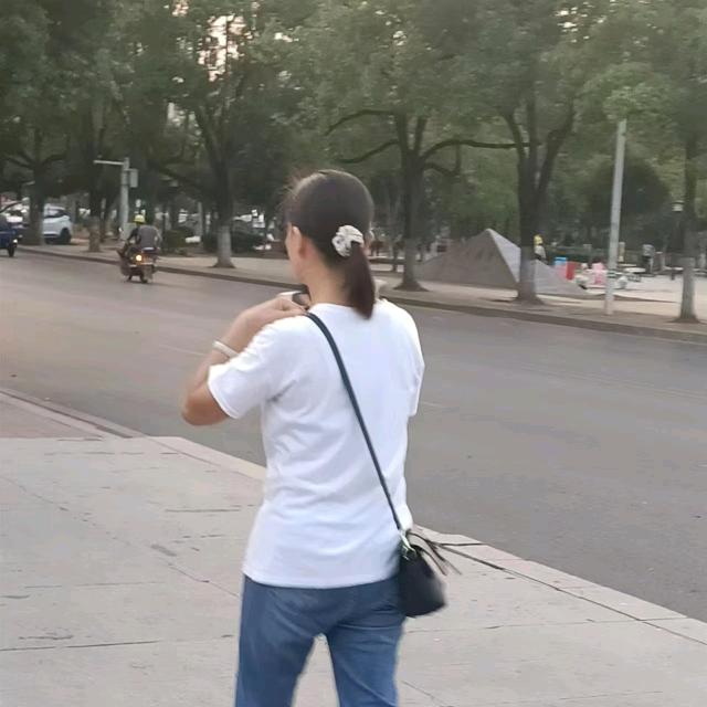 东玲直播正在进行中