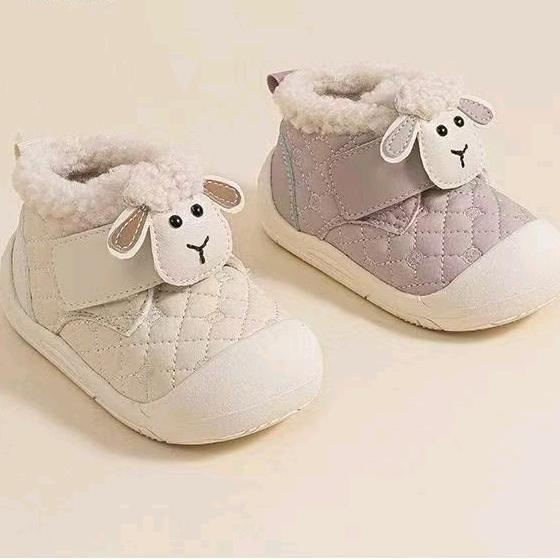 卖衣服的小姐姐