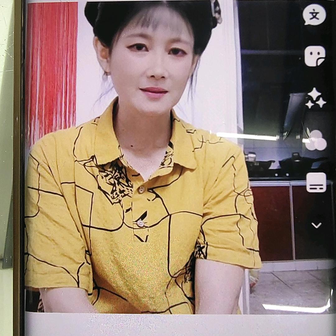 芳姐2(晚九点十分开播)